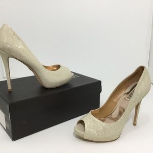🆕Badgley Mischka Platform Pump Metallic Gold